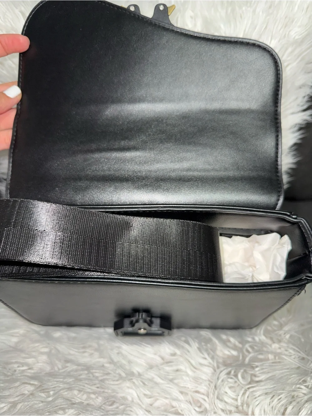 Black Mens Leather Messenger Bag with Metal Buckle